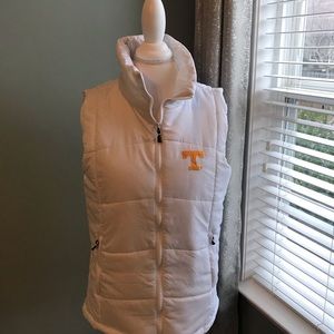 UT white puffy vest XL